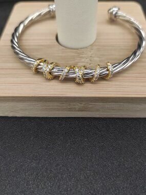 David Yurman 925 Silver Bracelet with Original Pouch